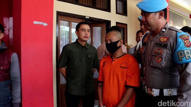 Tampang Ikin Sodikin pelaku pembakaran rumah dan mobil mantan istrinya di Majalengka