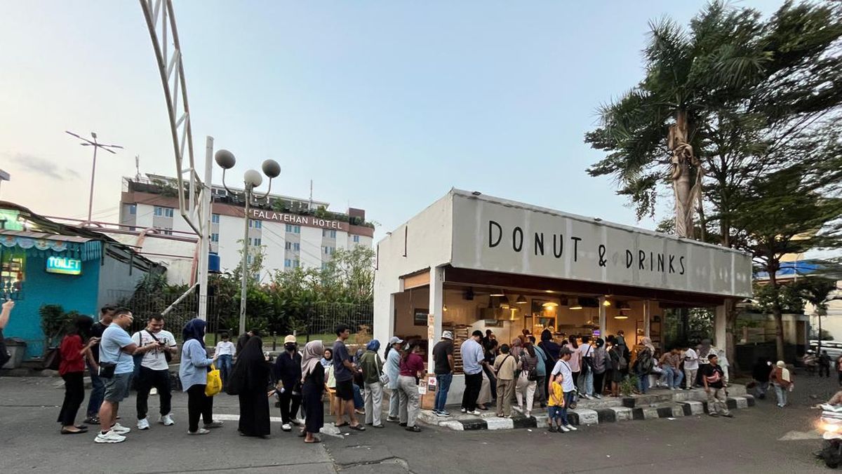 nasitoto Terkuak! Pakar Beberkan Alasan Wisatawan Rela Antre Berjam-jam demi Kuliner Viral