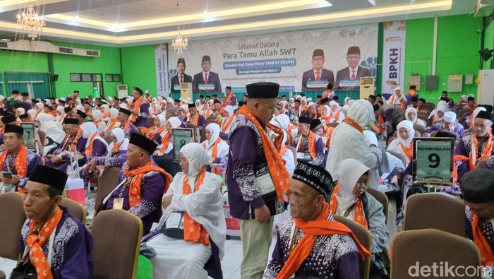 calon jemaah haji di asrama haji