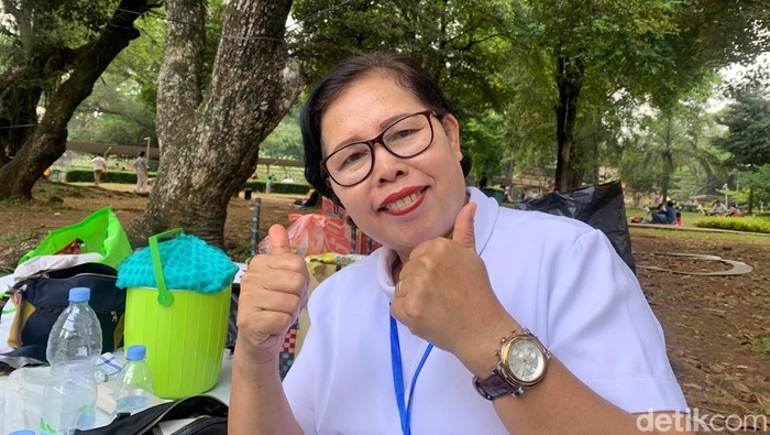 Cerita Rosintan, guru agama SMA di Jaksel yang membawa siswa-siswanya ke Ragunan untuk belajar cara bersyukur (Mulia/detikcom)