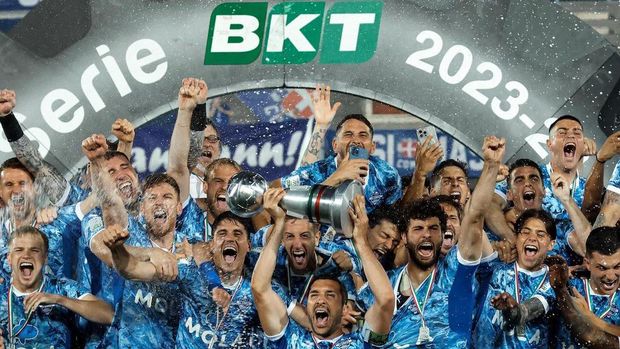 Como 1907 berhasil mengunci tiket promosi ke Serie A. (Instagram @comofootball)