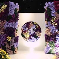 Rizky Febian dan Mahalini mempercayakan Lotus Design untuk mendekorasi ballroom Hotel Raffles Jakarta yang digunakan sebagai venue pernikahan, mulai dari akad nikah hingga resepsi. Foto: Instagram @thebridestory @johan.k.lotus