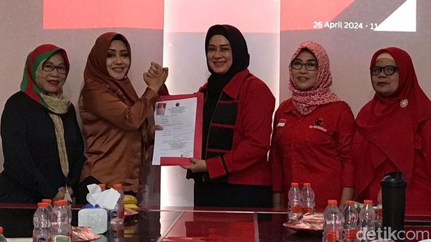 Ikfina melamar untuk diusung PDIP