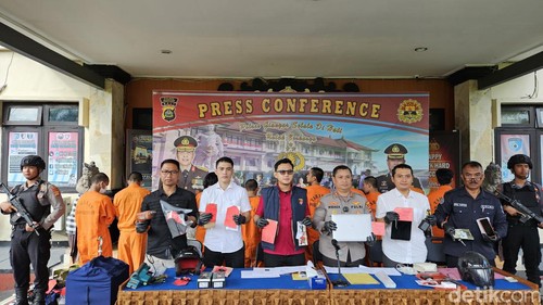 Konferensi pers hasil Operasi Sikat Agung 2024 di Mapolres Gianyar.