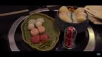 Wow! Nikita Mirzani Mukbang Kepiting Alaska Seharga Rp 14 Juta