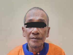 Penjual Pentol Keliling Tipu Warga Lamongan Rp 167 Juta Jadi PNS