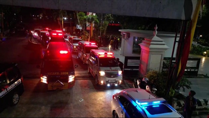 Pemkot Depok Kirim 32 Ambulans Bantu Evakuasi Korban Kecelakaan Bus di Subang