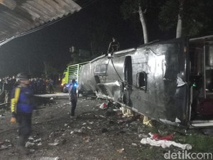 Bayang-bayang 12 Tahun Bui untuk Sopir Bus Kecelakaan Maut Subang