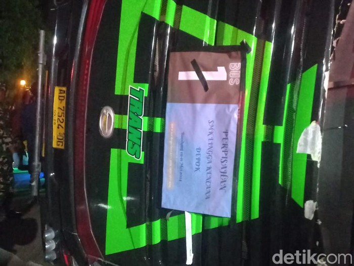 Penampakan bus yang mengalami kecelakaan di Ciater, Subang, Sabtu (11/5/2024),