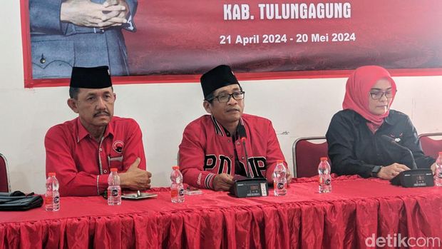 Pengembalian berkas bacabup Tulungagung di PDIP