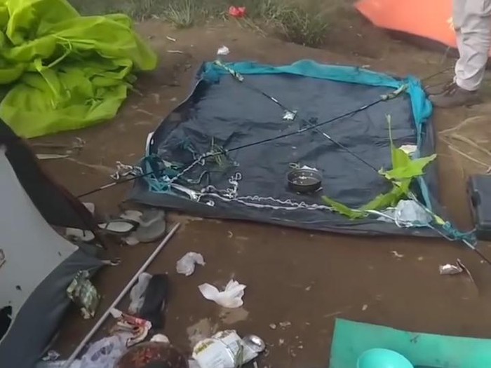 Tangkapan layar proses evakuasi korban gas portable meledak di Gunung Prau, Sabtu (11/5/2024).
