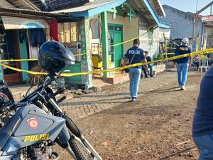 Tim Jihandak Sisir Lokasi Ledakan Bondet Tewaskan 1 Orang di Pasuruan