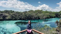 Diperlukan perjalanan satu jam dari Bandara Tambolaka menuju ke Danau Weekuri yang ada di Sumba Barat Daya ini.