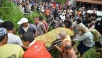 27 Orang Tewas Imbas Terjangan Banjir Bandang di Kaki Gunung Marapi