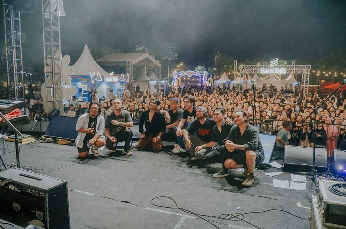 Berani Jadi Beda Festival Bersama Andre Taulany and Friend (ATF) yang didukung penuh oleh bank bjb mendapatkan sambutan positif dari warga.