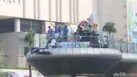 Tak hanya itu, ada pula konser dari Maliq & DEssentials.