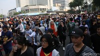 Ini dia penampakan warga yang memadati kawasan Bundaran HI, Jakarta, saat hari bebas kendaraan.