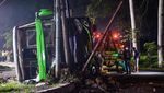 Foto Lengkap TKP hingga Evakuasi Kecelakaan Maut Bus di Subang