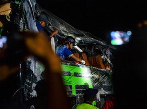 Bahaya Mengintai Bus Tua Disulap Jadi Tampak Muda Tanpa Izin