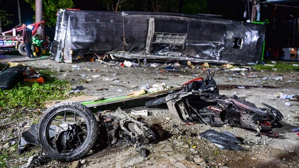 Foto Lengkap TKP hingga Evakuasi Kecelakaan Maut Bus di Subang