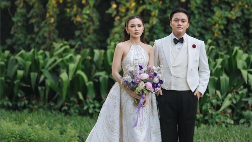 Gaun Resepsi Mahalini.