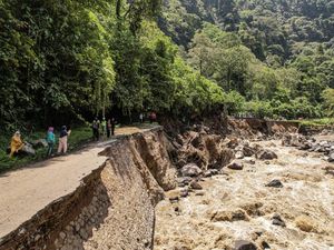 Penyebab Lembah Anai Sumbar Luluh Lantak Kena Banjir Bandang