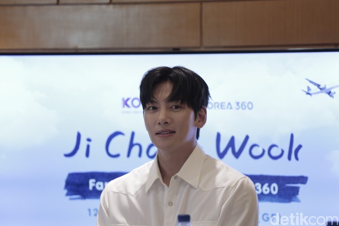 Acara fansign Ji Chang Wook di KOREA 360.