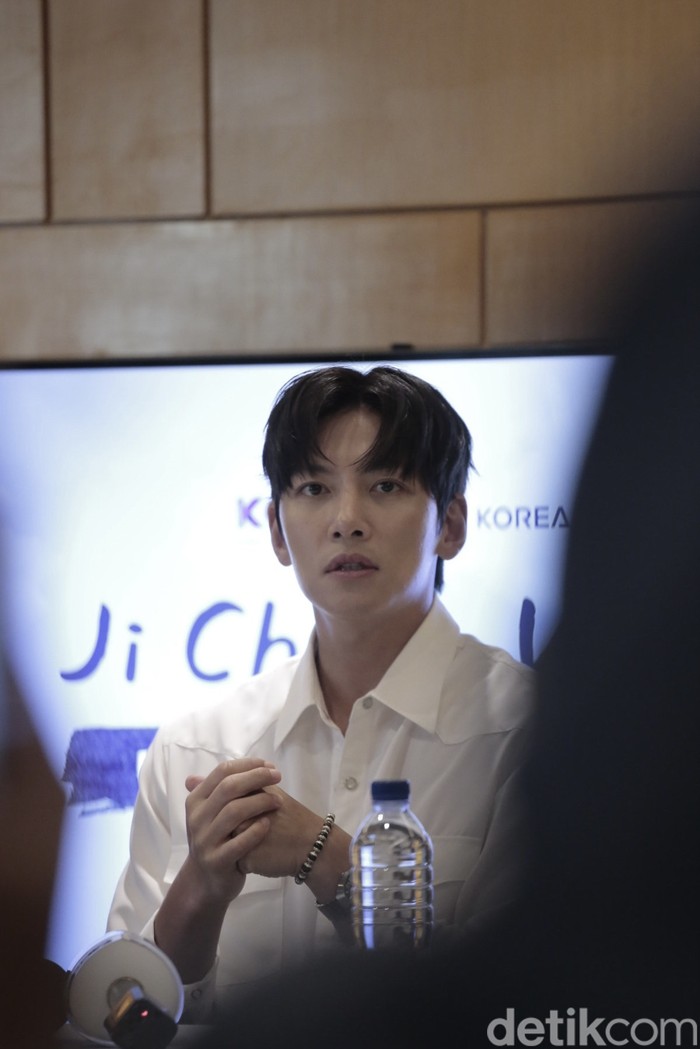 Acara fansign Ji Chang Wook di KOREA 360.
