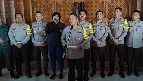 Kepala Kabaharkam Polri Komjen Fadil Imran saat memberikan keterangan terkait pengamanan World Water Forum (WWF) di Puspem Kabupaten Badung, Bali, Minggu (12/5/2024). (Foto: Agus Eka/detikBali)