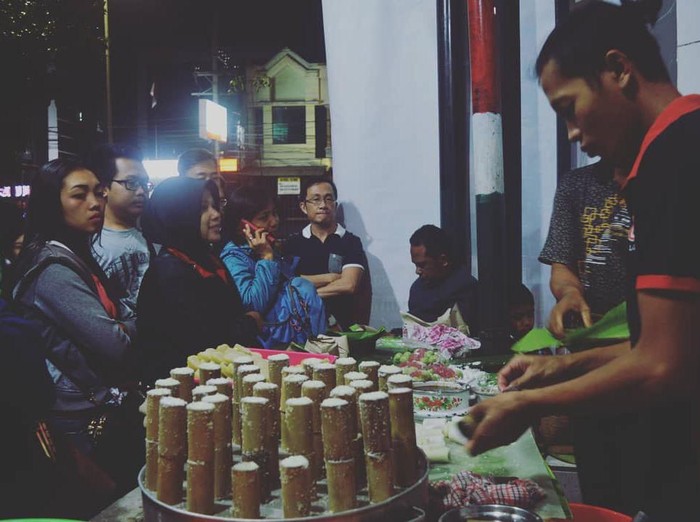Kuliner kaki lima di Malang