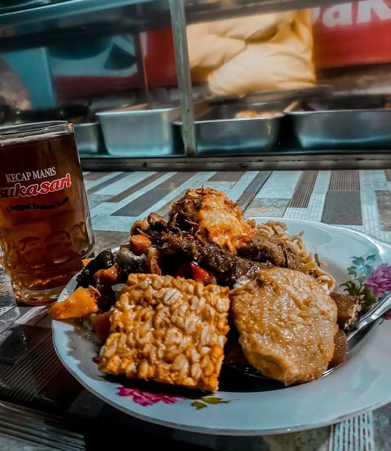 Kuliner kaki lima di Malang
