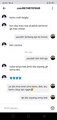 Kelakuan polos bocil memang suka bikin ngakak sendiri. Berikut ini contohnya. Yang lagi minum, awas nyembur.