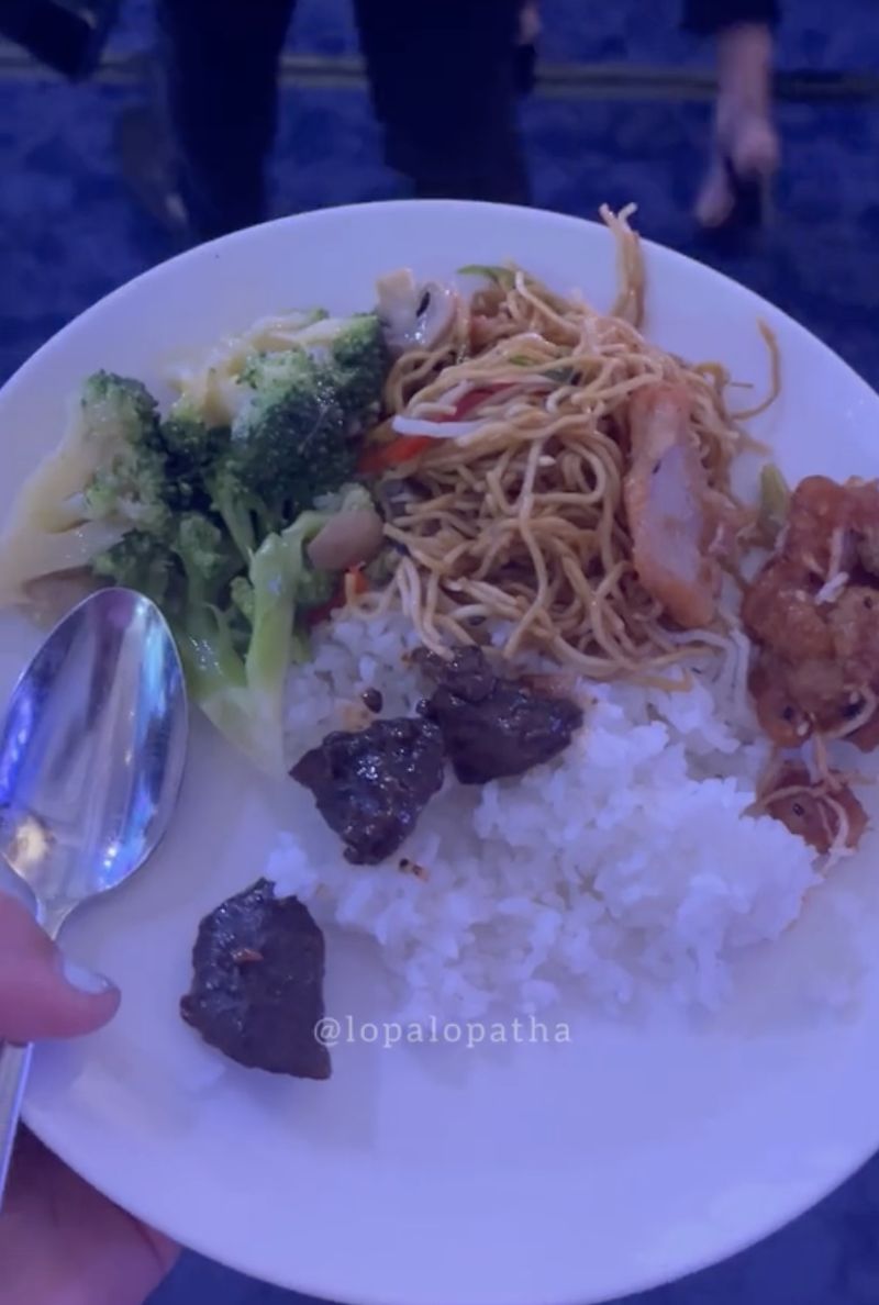 Makanan di pernikahan Mahalini dan Rizky Febian
