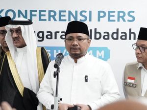 37 WNI Pakai Atribut Haji Palsu Ditangkap, Menag Bakal Sanksi KBIHU Nakal