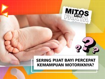 Mitos atau Fakta: Rutin Pijat Bayi Bantu Percepat Kemampuan Merangkak-Berjalan