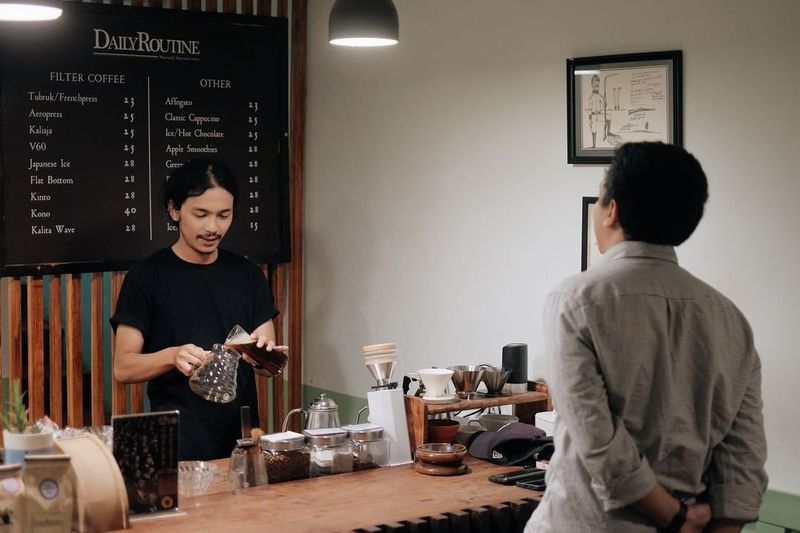 Slow Bar keren di Bandung