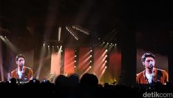 Niall Horan Bawa Vibes One Direction saat Konser di Jakarta