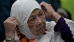 Momen Pelepasan Keberangkatan Kloter Pertama Jemaah Haji Indonesia