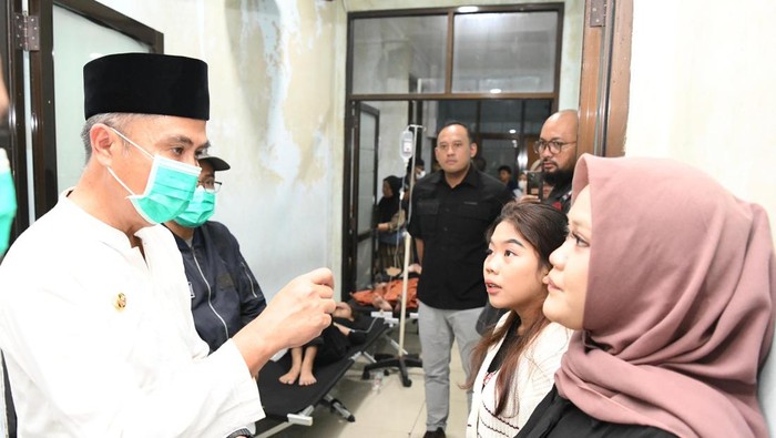 Penjabat (Pj) Gubernur Jawa Barat Bey Machmudin menyampaikan duka cita mendalam atas peristiwa kecelakaan bus di Ciater, Subang yang merenggut banyak korban jiwa.