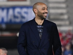 Koneksi Arsenal di Balik Kesuksesan Como Promosi ke Serie A