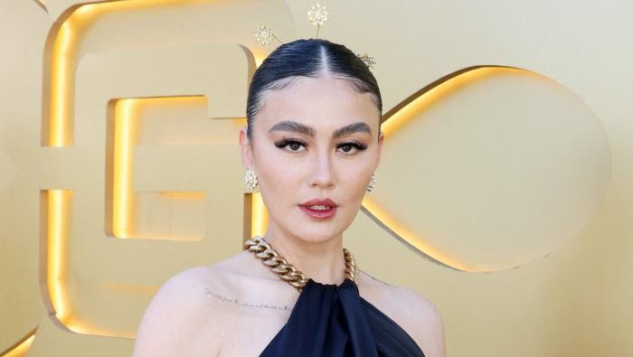 LOS ANGELES, CALIFORNIA - MAY 11: (L-R) Agnez Mo and Bing Chen attend Gold Gala 2024 at The Music Center on May 11, 2024 in Los Angeles, California.   Rodin Eckenroth/Getty Images for Gold House/AFP (Photo by Rodin Eckenroth / GETTY IMAGES NORTH AMERICA / Getty Images via AFP)