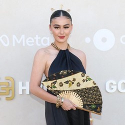 Bilang Saja Gak Bisa Dipisahkan dari Agnez Mo