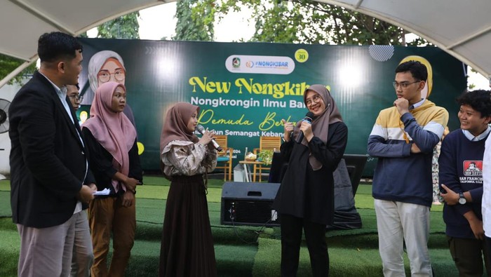 Bupati Ipuk saat hadiri Nongkiebar