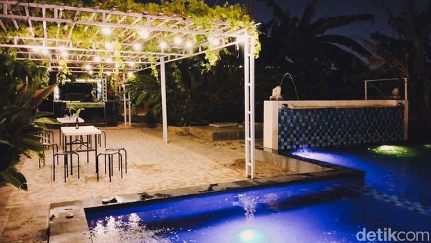 Dream Cafe yang berlokasi di belakang Perumahan Seroja No.1 Blok A, Kelurahan Manulai 2, Kecamatan Alak, Kota Kupang, Sabtu (11/05/2024). (Anastasya Evlynda Berek/detikBali)