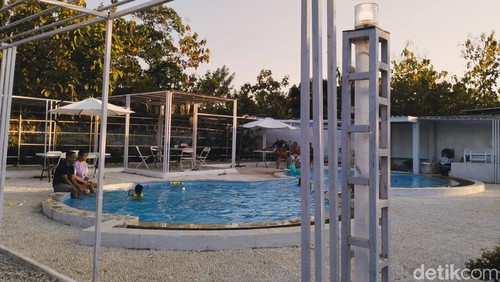 Dream Cafe yang berlokasi di belakang Perumahan Seroja No.1 Blok A, Kelurahan Manulai 2, Kecamatan Alak, Kota Kupang, Sabtu (11/05/2024). (Anastasya Evlynda Berek/detikBali)