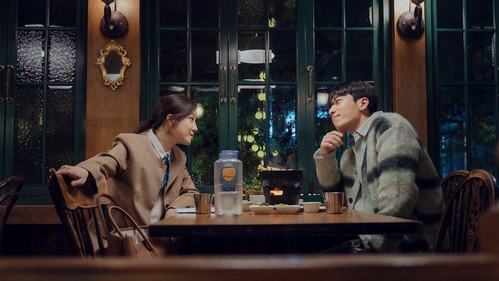 Film serial drama Korea The Midnight Romance in Hagwon.