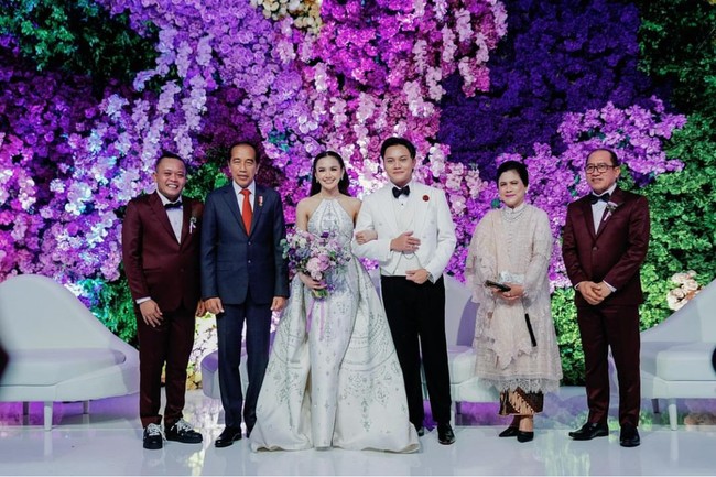 Pernikahan Mahalini dan Rizky Febian berlangsung harmoni dan meriah. Presiden RI Joko Widodo dan Iriana hadir memeriahkan acara. Foto: Instagram @rizkyfebian