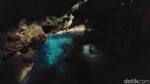Gua Kristal yang berlokasi di Desa Bolok, Kecamatan Kupang Barat, Kabupaten Kupang, NTT. (Anastasya Evlynda Berek/detikBali)