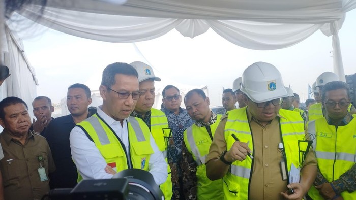 Gubernur DKI Jakarta Heru Budi Harto Dorong Evaluasi TPA Lumpur di Kepulauan Seribu