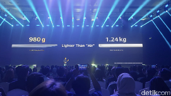 Matebook X Pro resmi dirilis di China bulan lalu dan kini Huawei mulai merambah beberapa negara. MateBook X Pro kini resmi hadir di Malaysia dalam varian Core Ultra 7 dan Core Ultra 9. Akan tetapi belum jelas kapan notebook ini masuk ke pasar Indonesia, kemungkinan dalam waktu dekat. Foto: Fino/detikinet